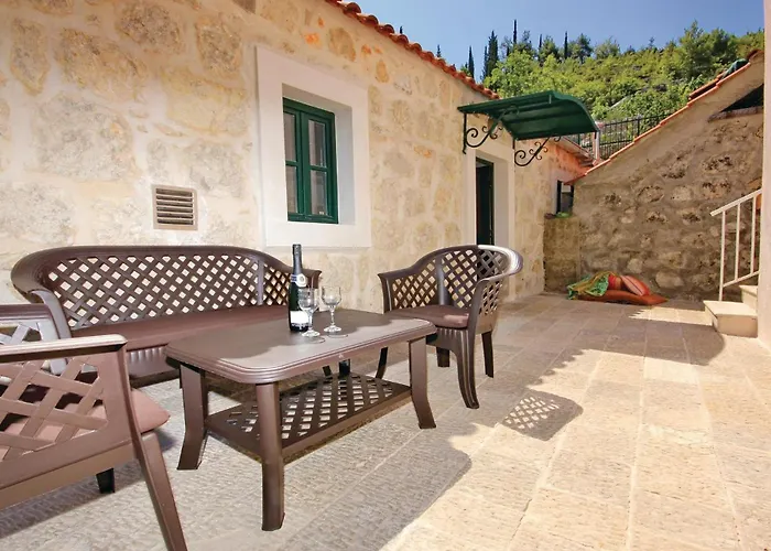 Podorah I Feriehus *