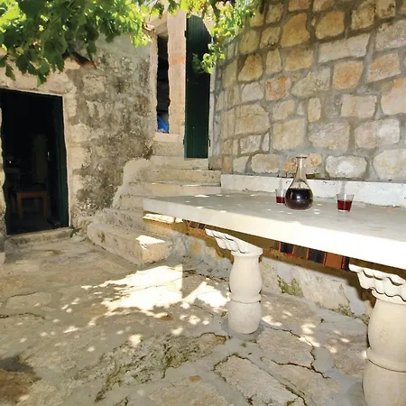 In With Outdoor Swimming Pool Holiday home *