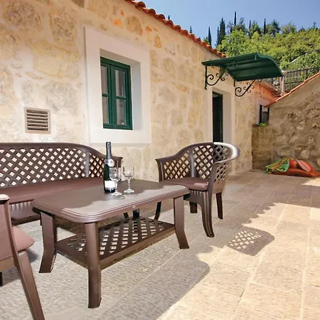 In With Outdoor Swimming Pool Holiday home *